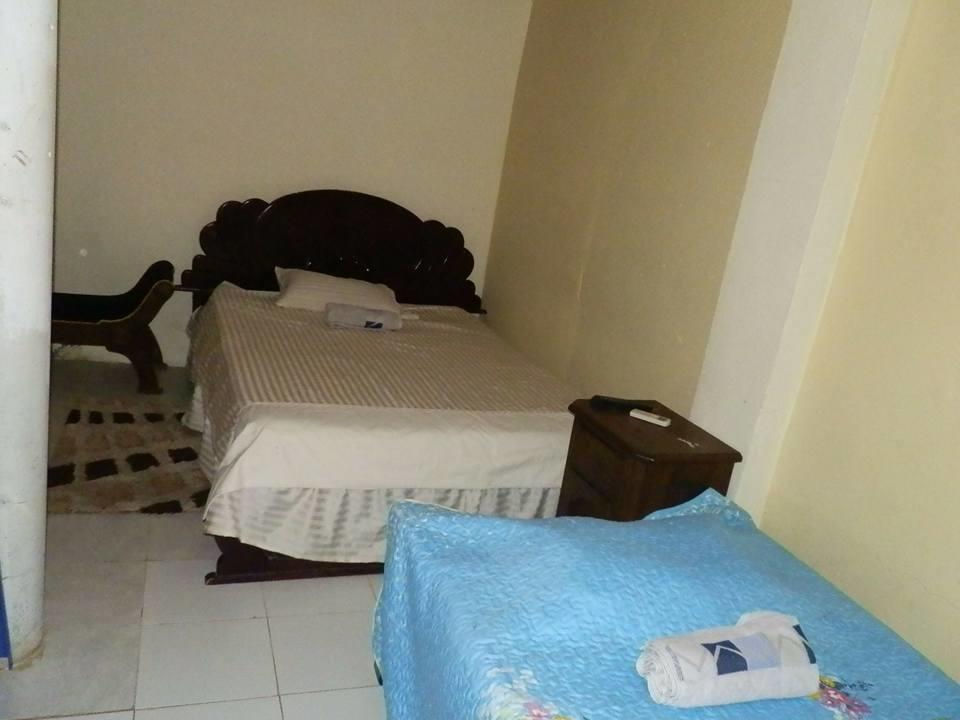 Posada Valerie Hotel Archibolds ภายนอก รูปภาพ