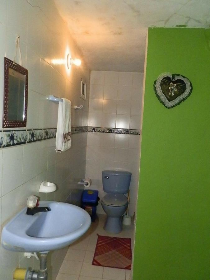 Posada Valerie Hotel Archibolds ภายนอก รูปภาพ