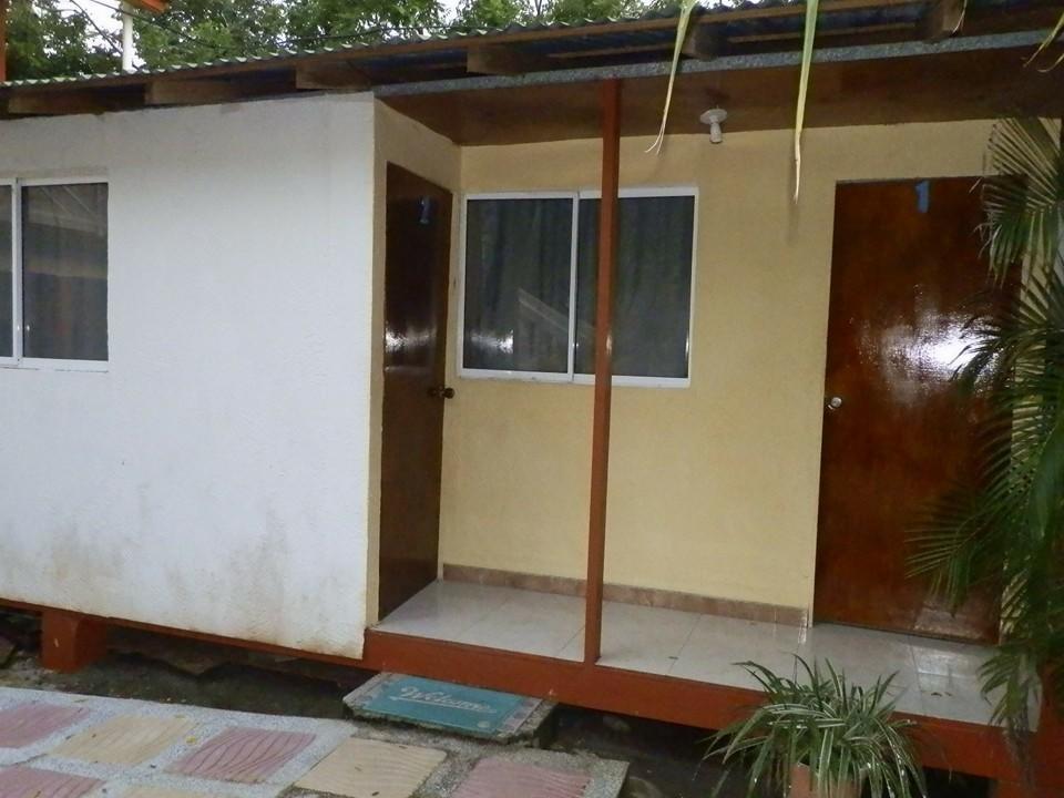 Posada Valerie Hotel Archibolds ภายนอก รูปภาพ
